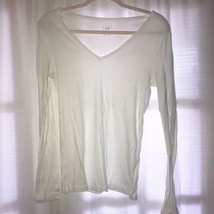GAP white long sleeve t-shirt